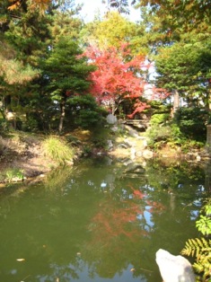 川面に映る紅葉! shukkeien-auturm_002