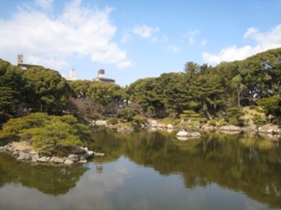 青空に映えて☆ shukkeien-spring_004